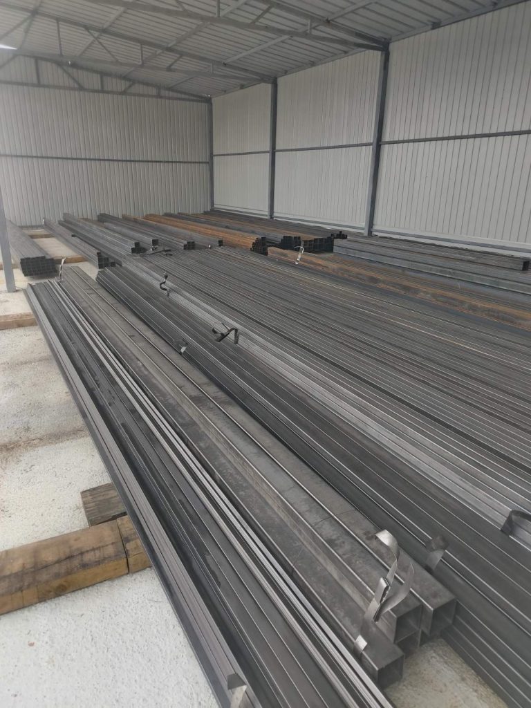 prodaja metalnih cevi ikutijastih profila Mirado